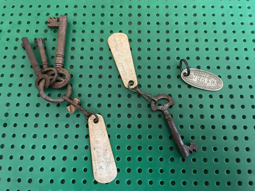 Vtg liverpool key tag - vtg,