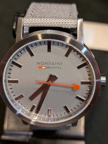Mondaine classic official - mondaine,