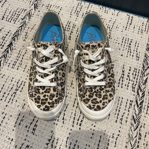 Leopard print blowfish - leopard,