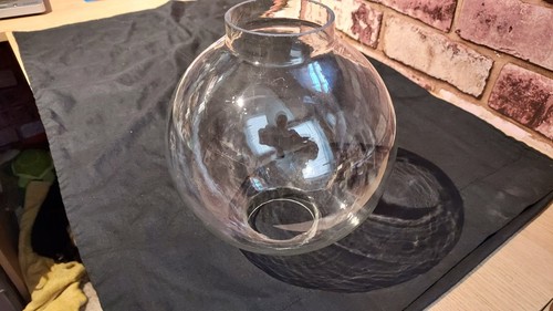 Large clear glass globe - large,