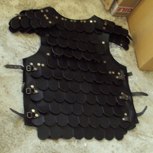 Thick black leather rounded - thick,