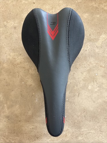 Carrera bike saddle seat - carrera,