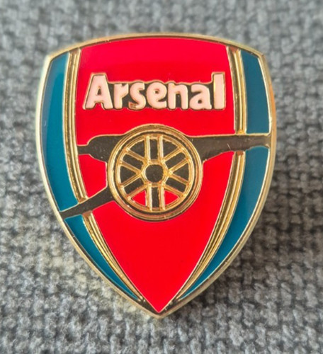 Arsenal enamel football pin - football,