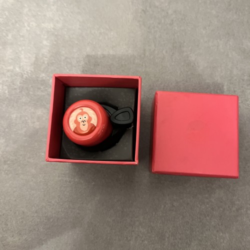 Wishbone bike bell