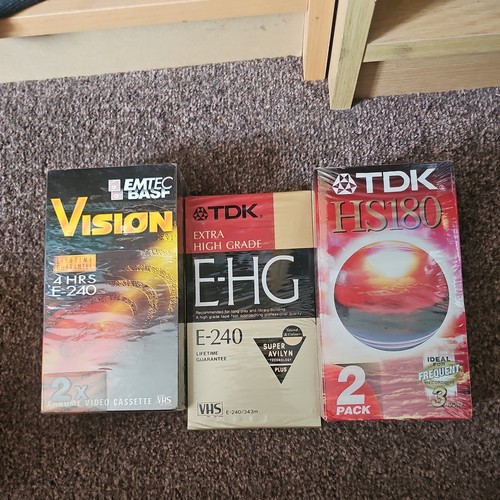Blank video cassette tapes - 5x,
