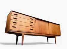 G PLAN TEAK SIDEBOARD E GOMME