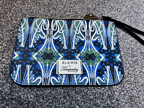 Elemis temperley london - x,