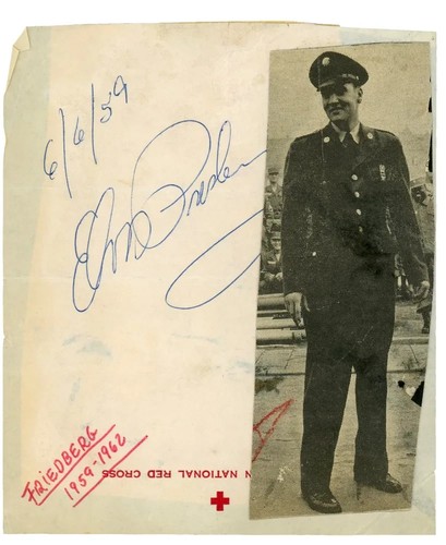 Elvis presley 8x11 signed - elvis,