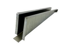 Very rear outrigger left - rear,