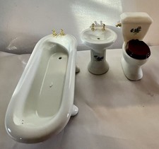 Vintage Dolls House Bathroom