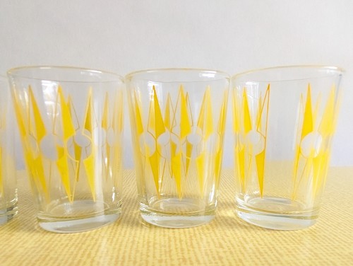 Vintage retro yellow atomic - vintage,