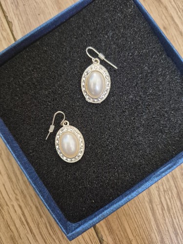 Drop pearl and - drop, diamonte