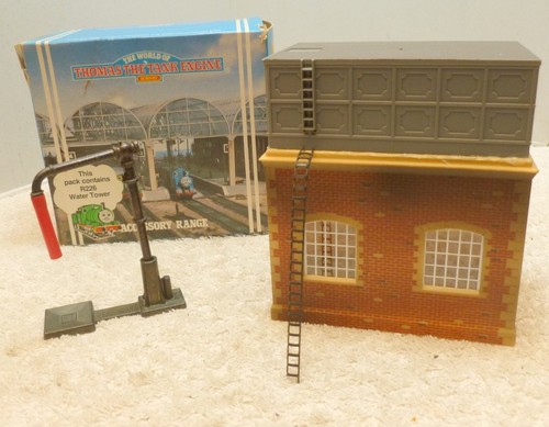 Hornby 226 water - water,