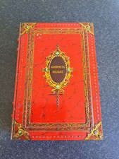 Vintage Book-Shaped Biscuit