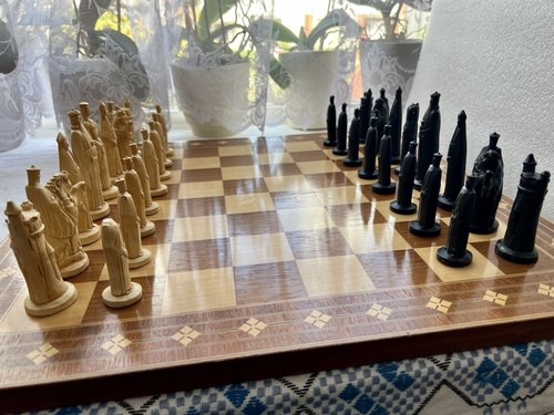 Conqueror chess set - chess,
