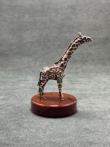 Giraffe figurine cast - figurine,