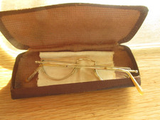 Algha 20.Half-Moon Reading Glasses with Case Vintage. CClarke.