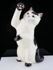 Black & White Studio Pottery