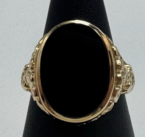 9ct yellow gold onyx ornate