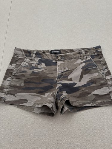 Express y2k camouflage shorts - y2k,