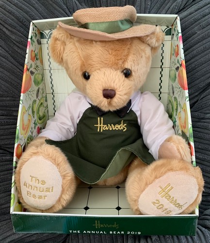 Harrods annual bear 2019 - annual,