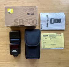 Nikon Speedlight SB-600 Shoe Mount Flash Strobe - Working