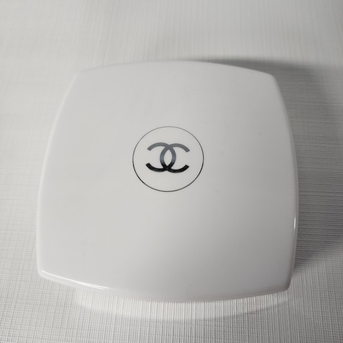 Vintage chanel 19 - chanel, luxury