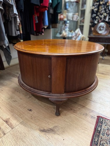 Highly unusual low circular - highly,