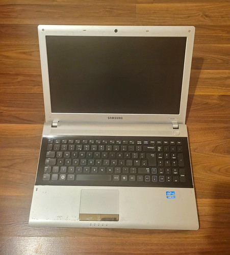 Old laptops for parts - old, or