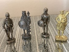 METAL MINITURE ROMAN AND SCOTTISH FIGURES