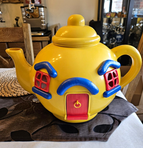 Teapot playhouse playset with - teapot,