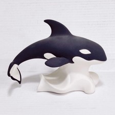 Highbank Porcelain - Orca Whale (16 cm wide)