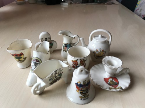 Crested china mixed - crested,