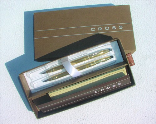 Cross 10k gold - gold, ladies