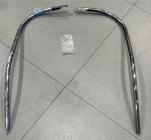 Vespa chrome legshield beading - chrome,