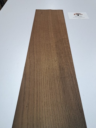 Smoked oak veneer natural - smoked,