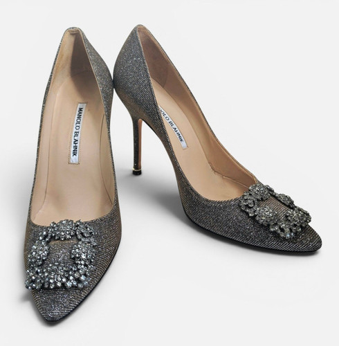 Manolo blahnik hangisi - manolo,