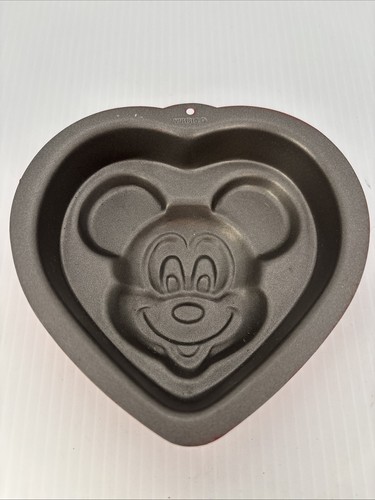 Disney mickey mouse cake - mickey,