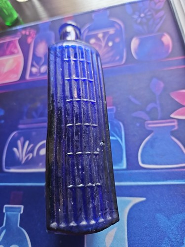 Vintage cobalt blue - vintage, ribbed