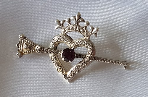 Brooch luckenbooth sword - brooch, ~