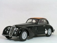 1/18 Alfa Romeo 〓 8C 2900B