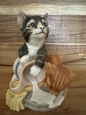 Franklin Mint cat figurine