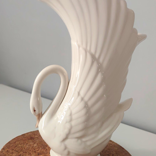 Unmarked white ceramic - white, swan