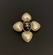Beautiful Faux Pearl Brooch