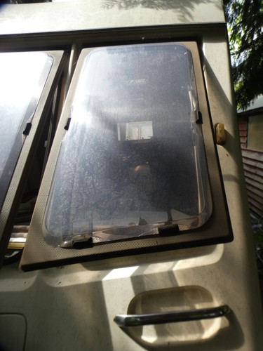 Caravan window bessacar 25 - caravan, window,bessacar,