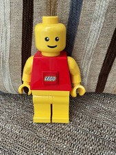 LEGO TORCH FIGURE 7.5" RED YELLOW 2009 FLASHLIGHT NIGHT LIGHT