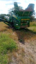 MCCLOSKEY SOIL STONE SCREENER, 3 WAY SPLIT SCREENER