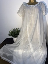 VTG 1960'S DOUBLE LAYER NYLON WHITE NIGHTDRESS SIZE S