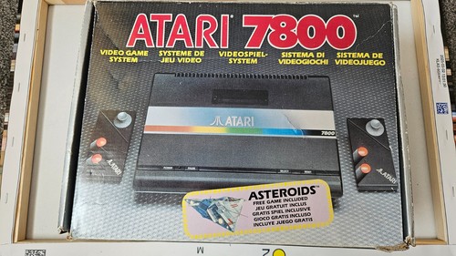 Atari 7800 console boxed - 7800,
