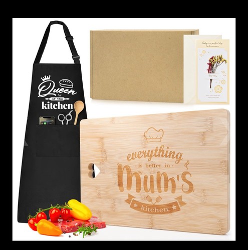 Mum cutting chopping - cutting, board